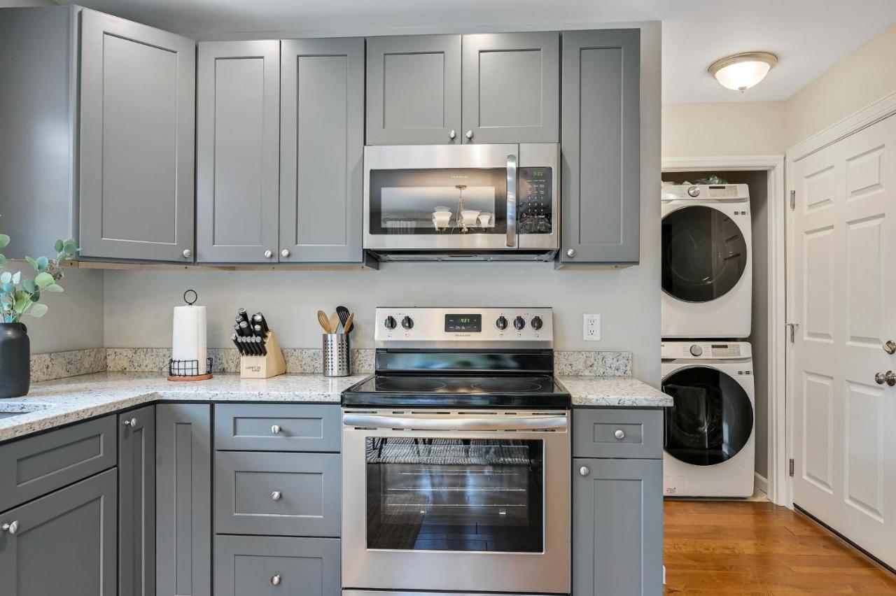 Accessible To Center Townhome 1 Holiday home Asheville