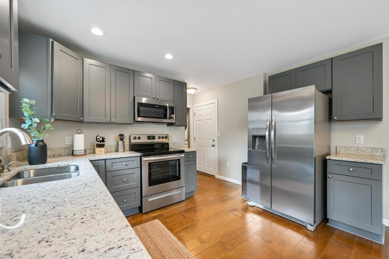 Holiday home Accessible To Center Townhome 1 *